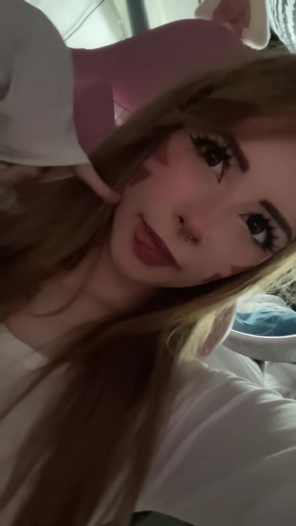 @🐰