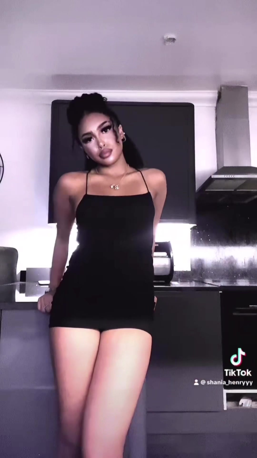 @shania_henryyy