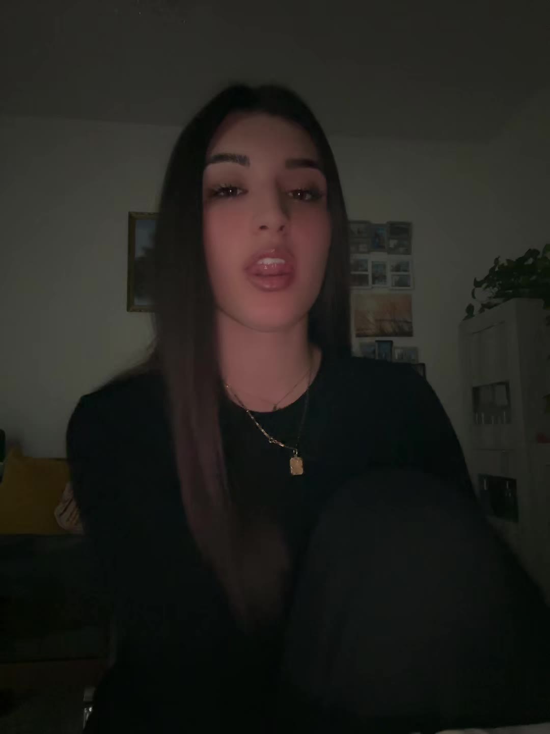 @vlonjatja