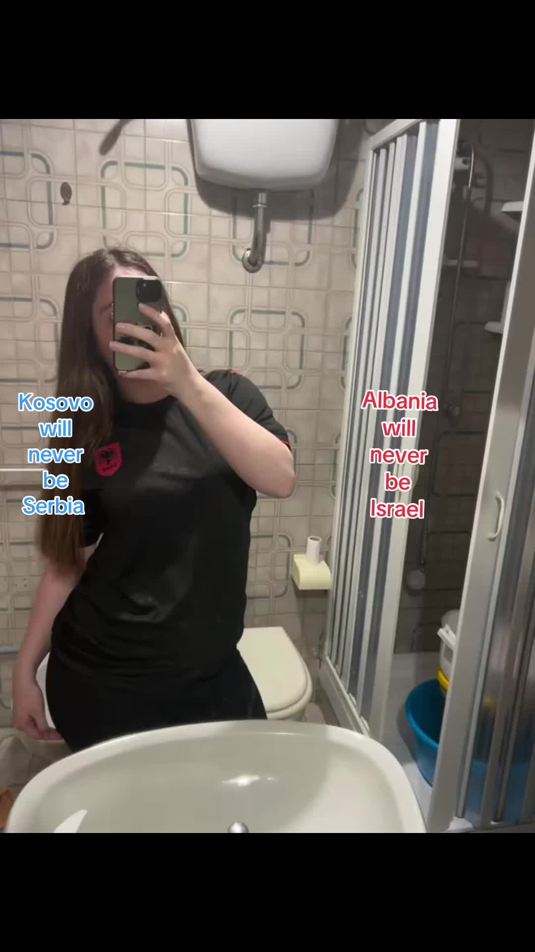 @𝓔🌺