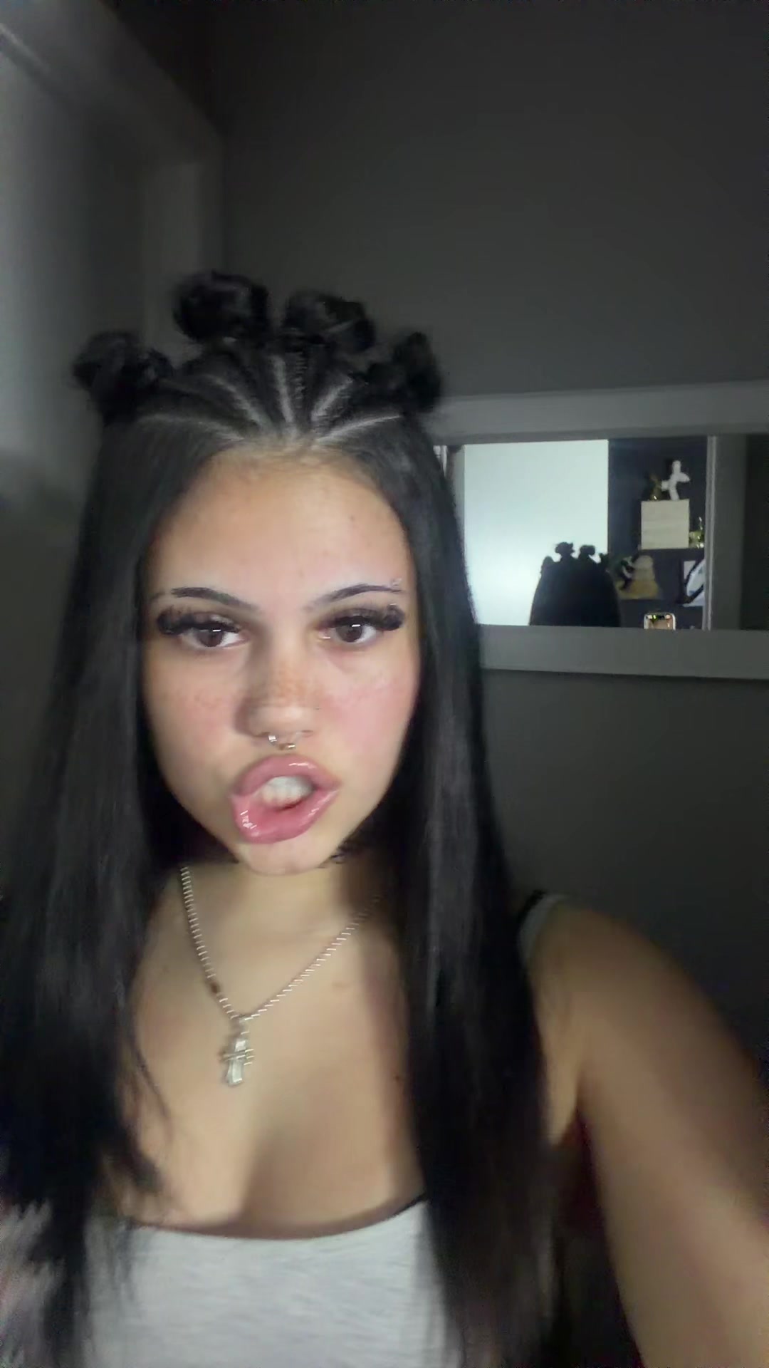 @𝓪𝓿 ✧･ﾟ: *✧･ﾟ:*