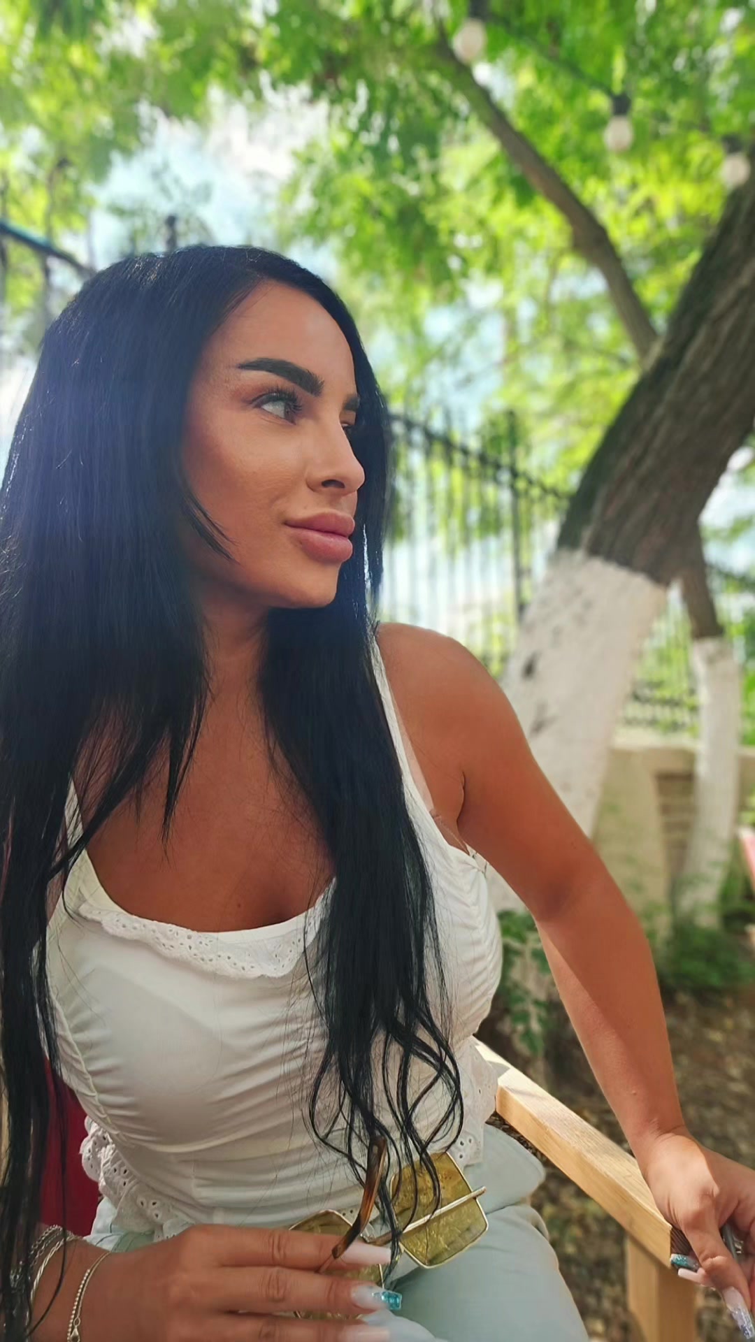 @Simonne