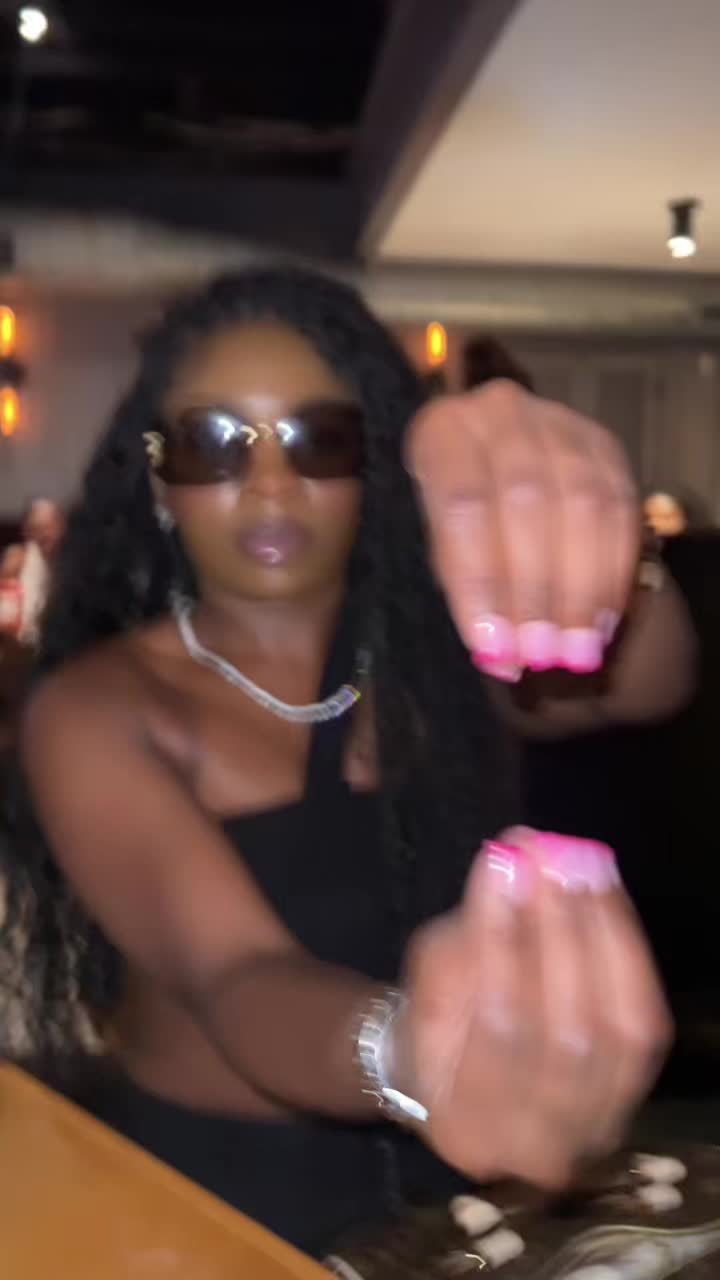 @Iamkaylawaylaxo