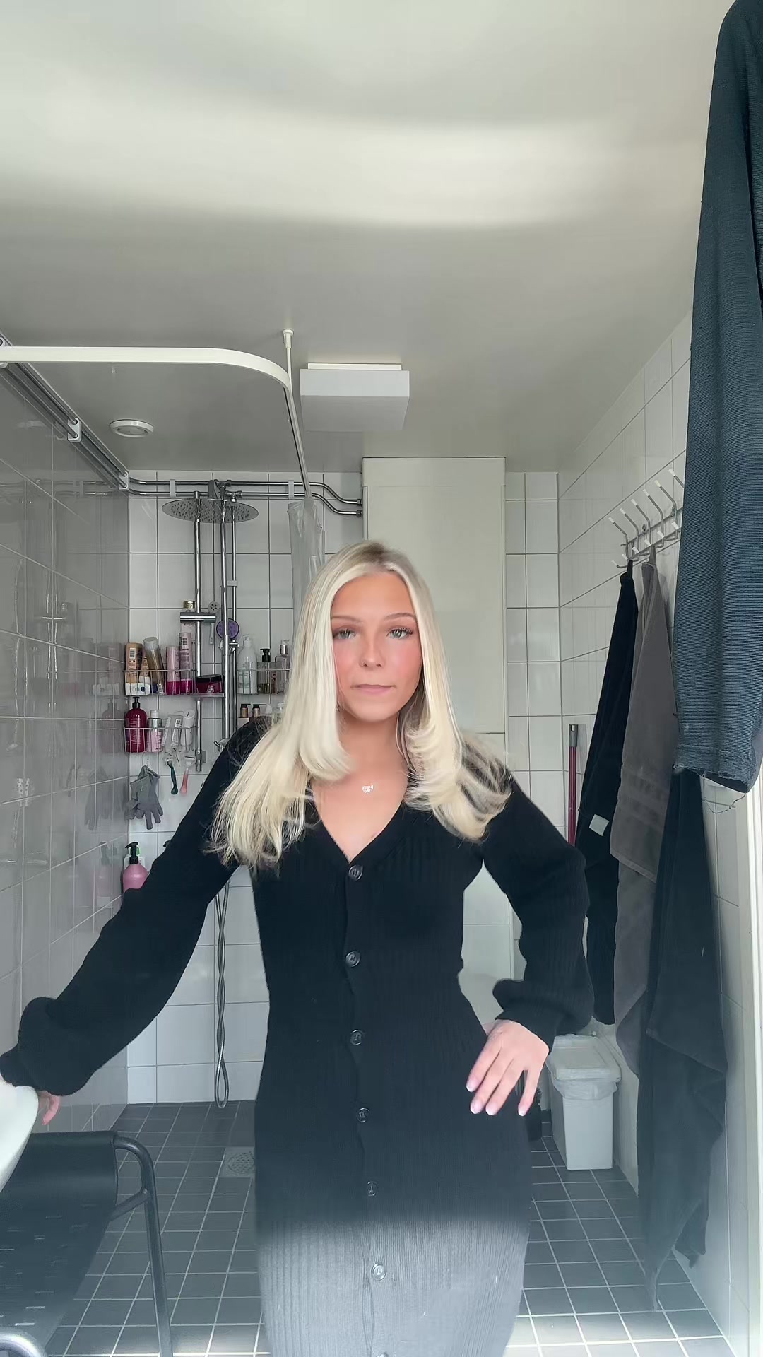 @Elina