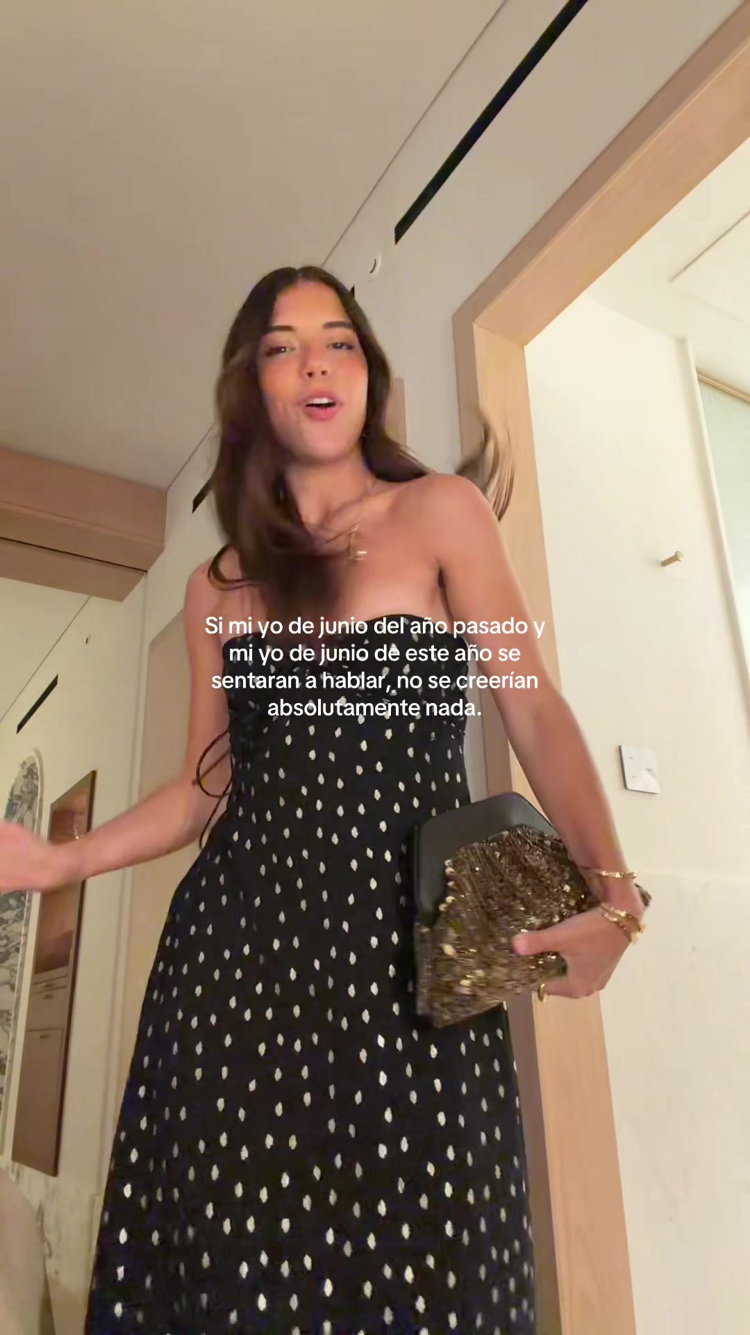 @Elena Gortari
