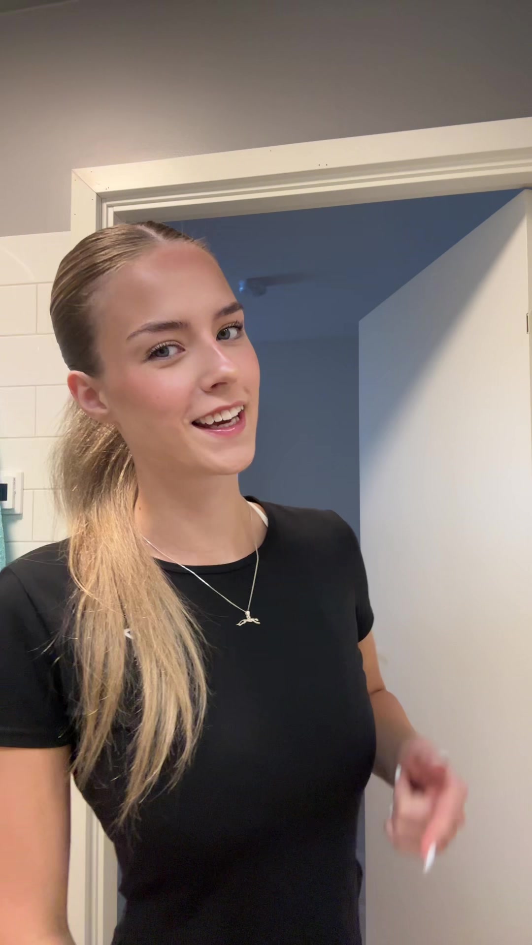 @Eva