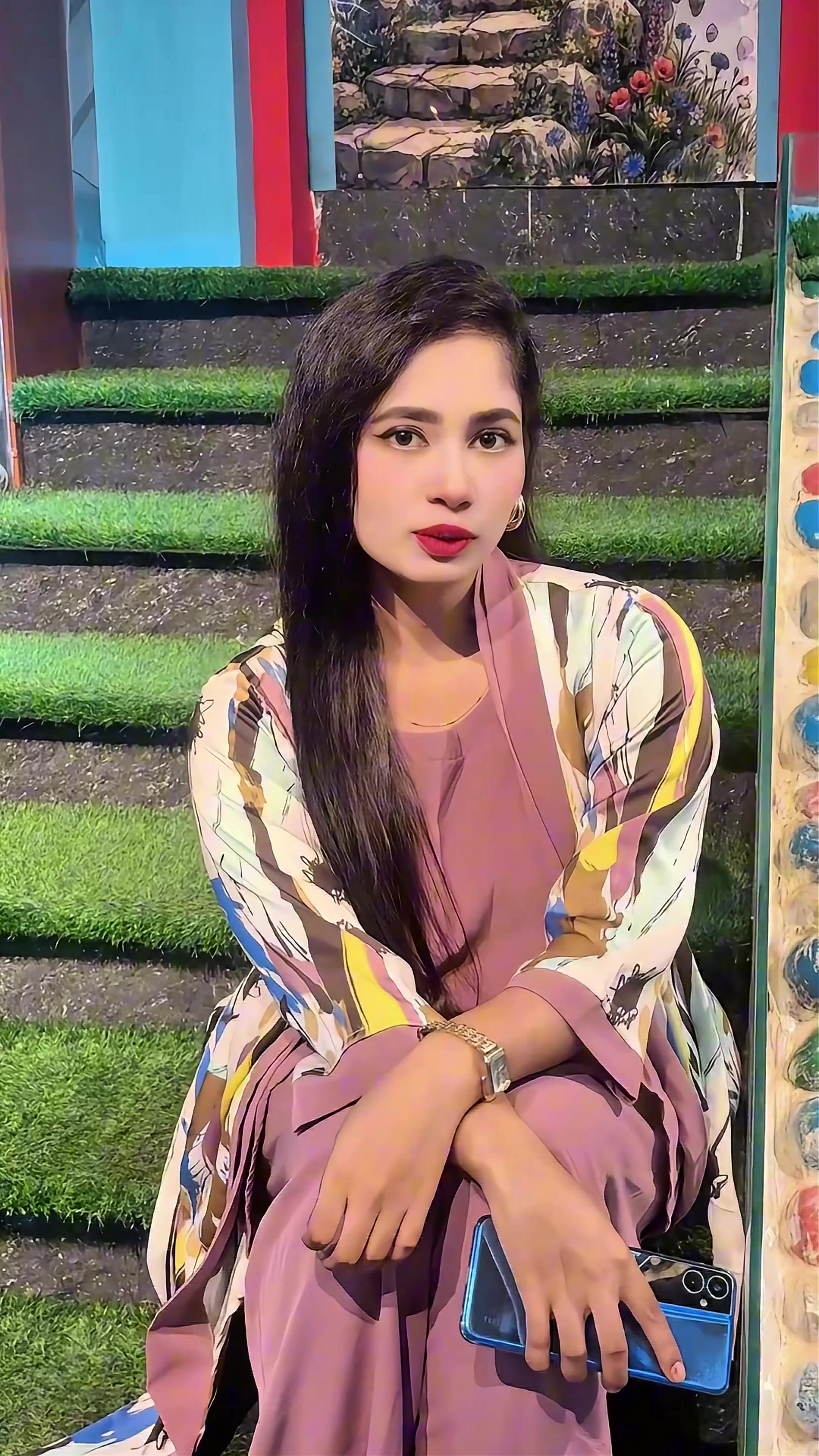 @Inaaya Zaman