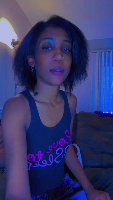 @TheRealNichelle✨