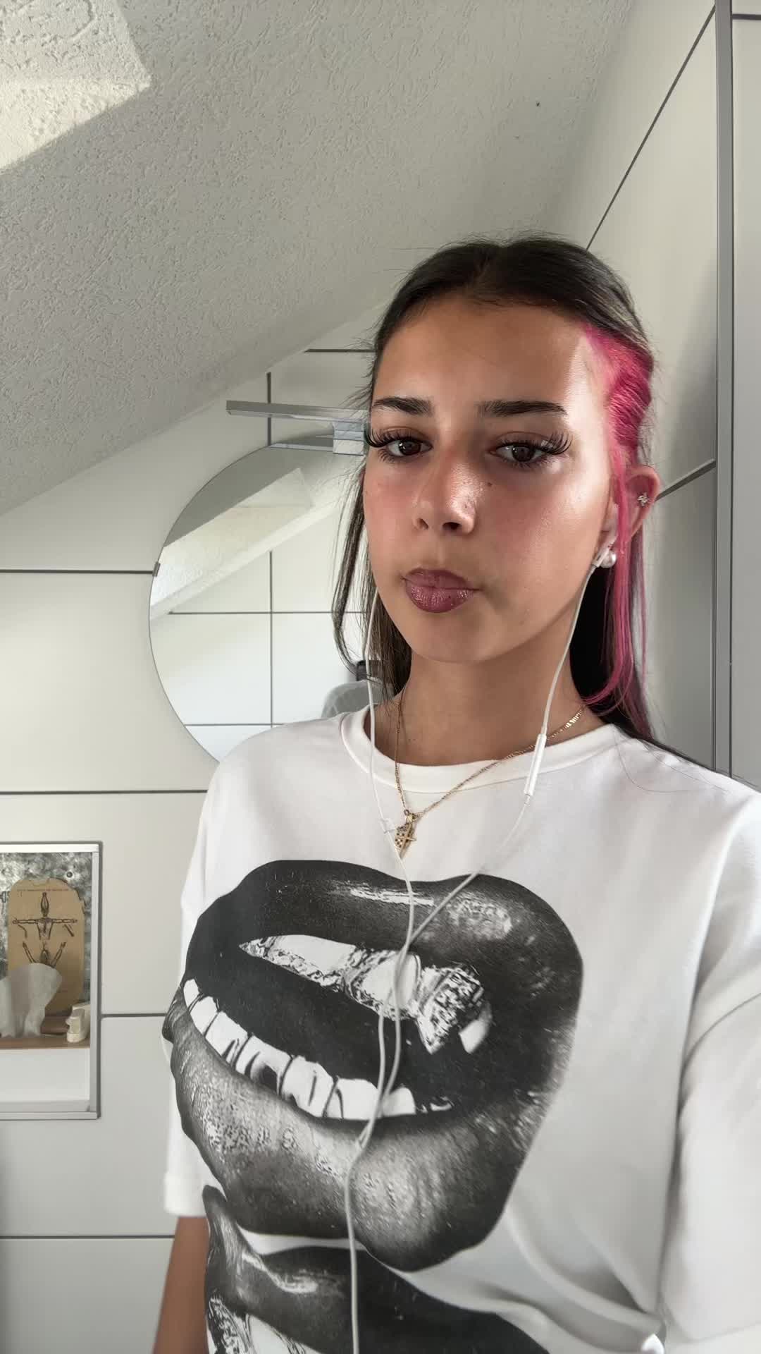 @𝐯𝐚𝐥𝐞𝐧𝐭𝐢𝐧𝐚🥥