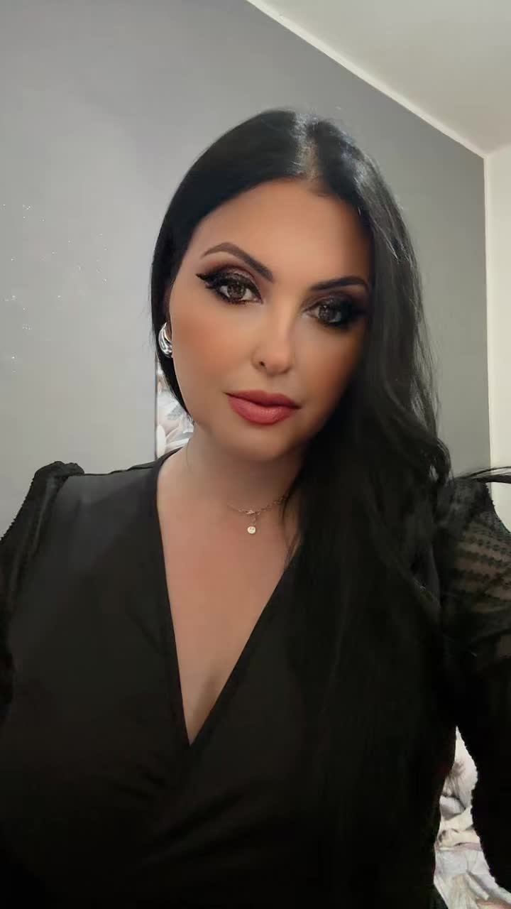 @Valery Luciano