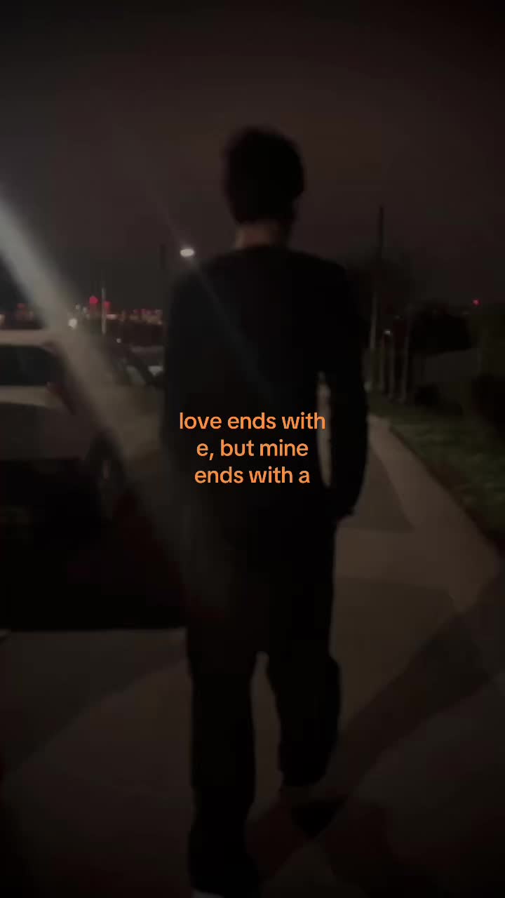 @(ᴇ ᴍ ɪ ʟ ʟ ɪ ᴏ)