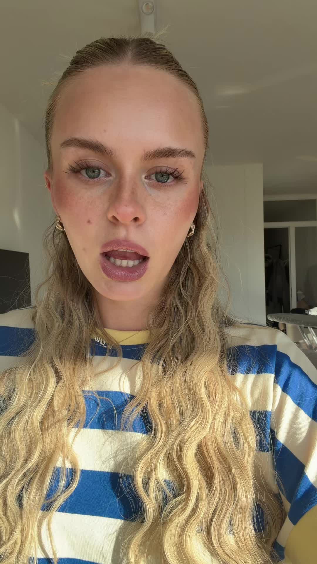 @menilarie