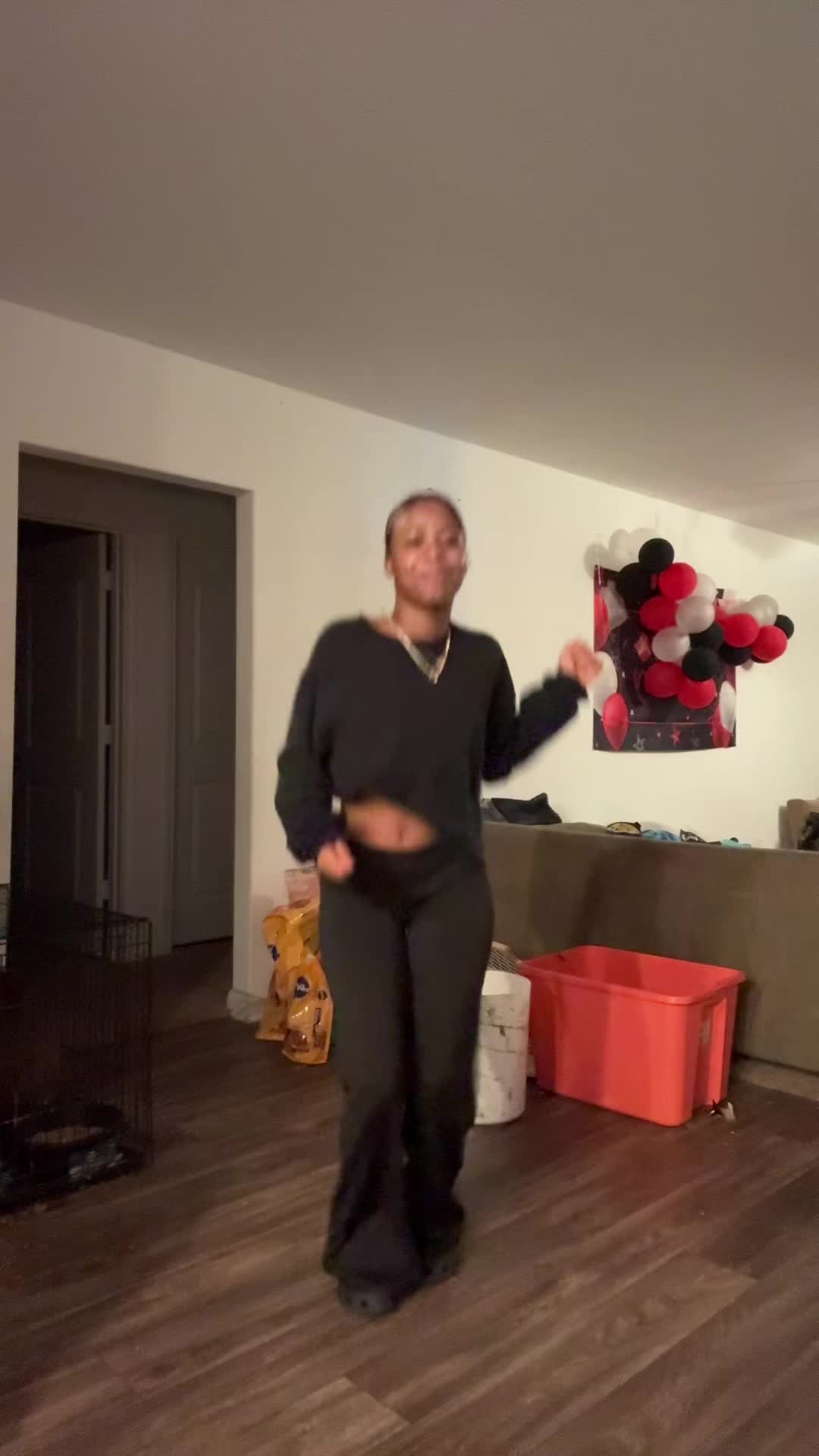 @¿ᴛᴏɴɪ?