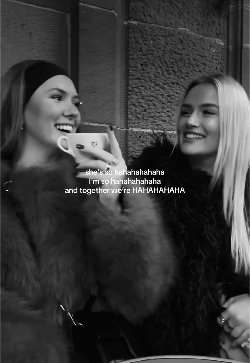 @Lara🤍