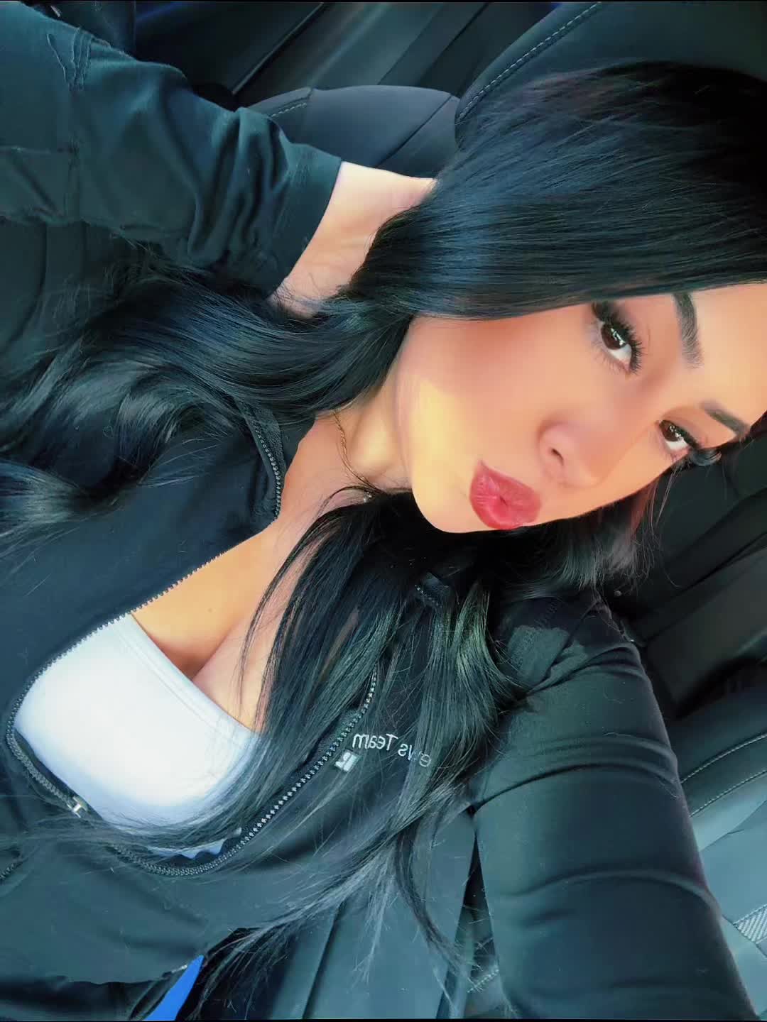 @Yuniki Chavez