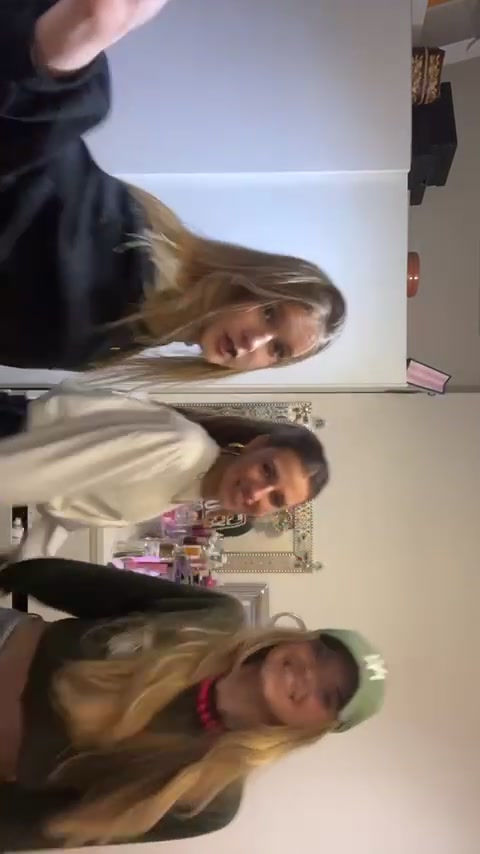 @Flore_vnkats
