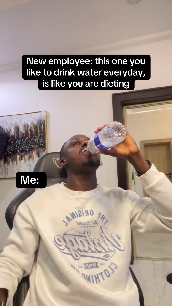 @AprokoHR