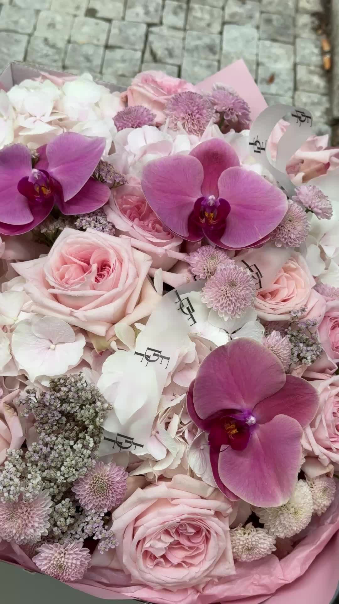 @Olga Čumpel&iacute;k -florist, ekonom