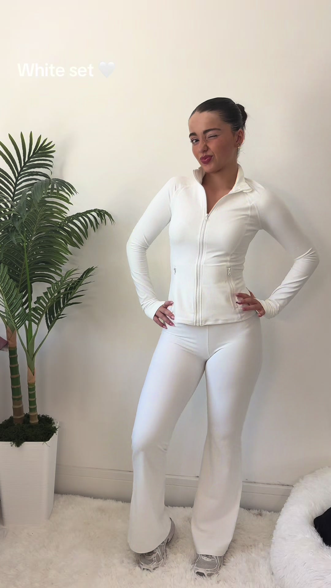 @miapollock