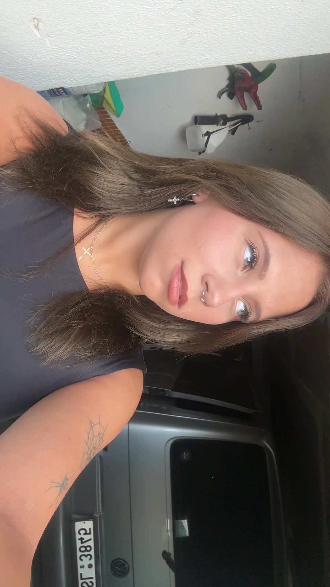 @minibickos