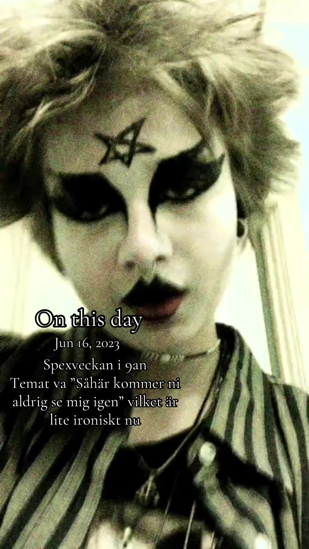 @✯