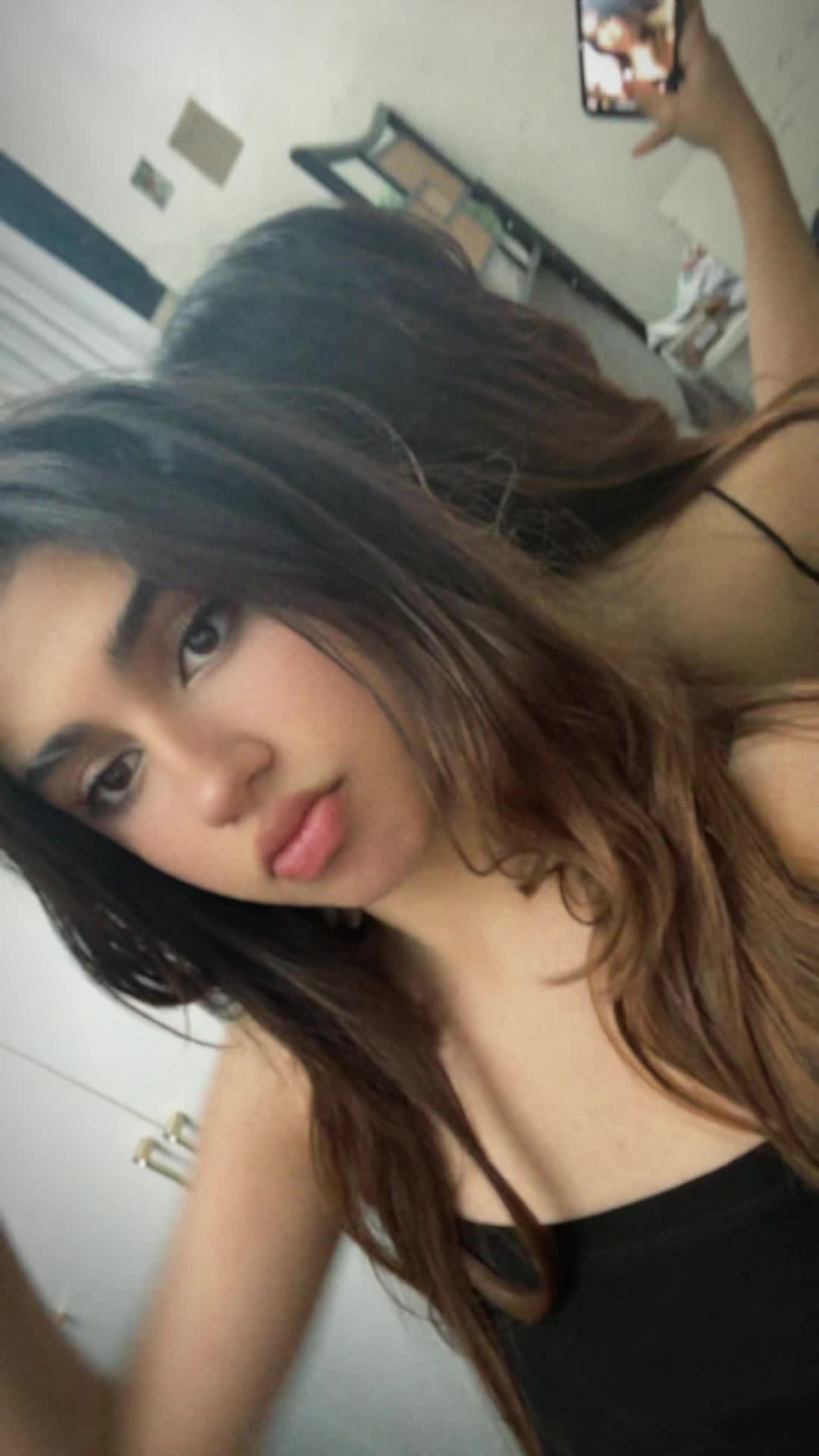 @nafasakbari0
