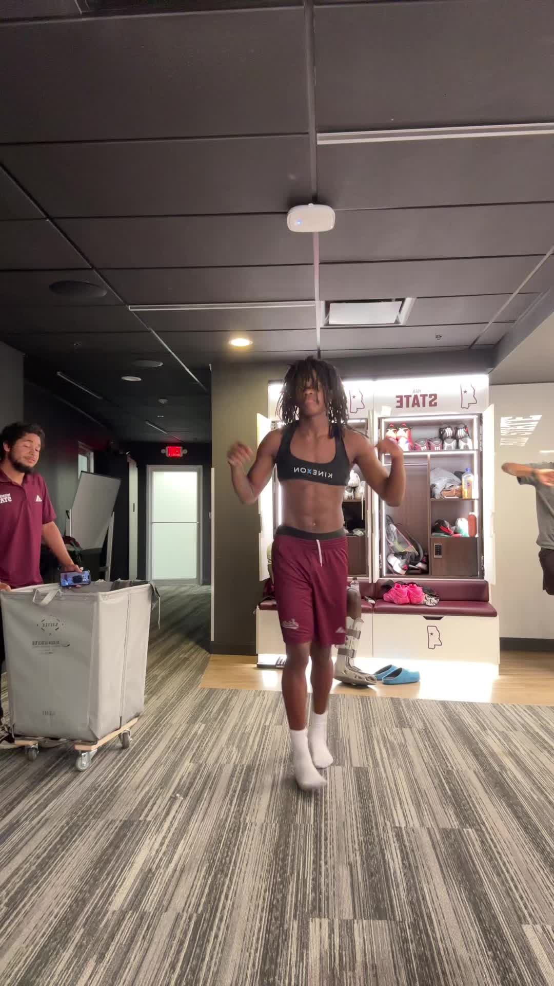 @6’6 character 🕴️