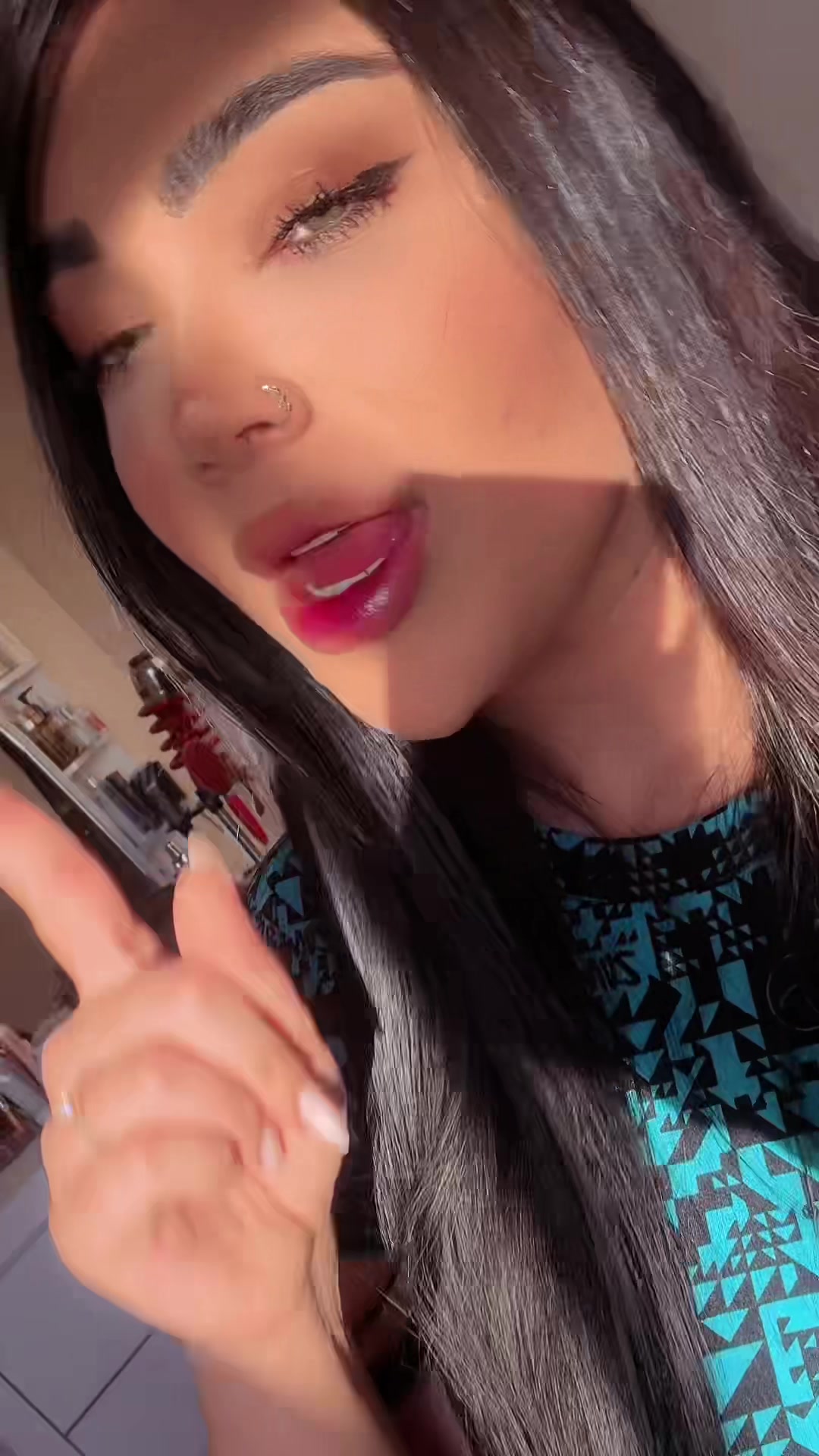 @ferial_nik