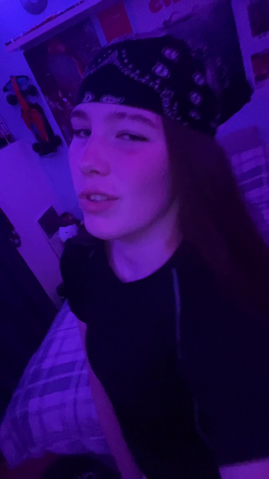 @R 🎱