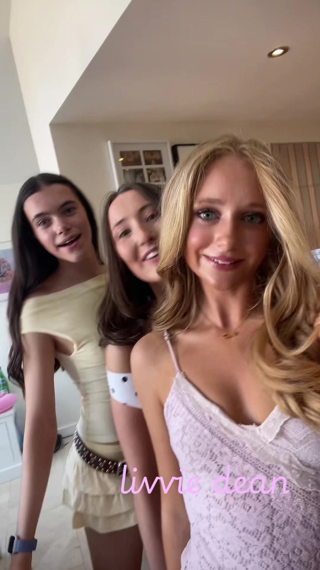 @lilyclarkeh