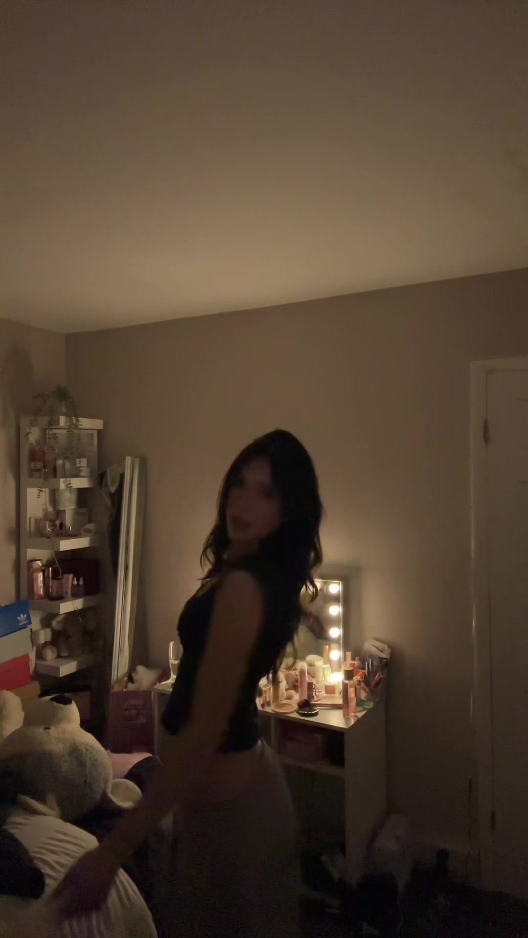 @elena