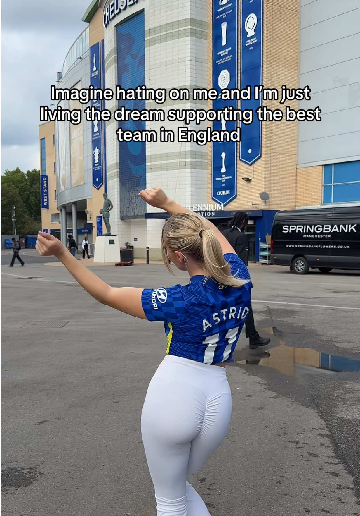 @astridwett