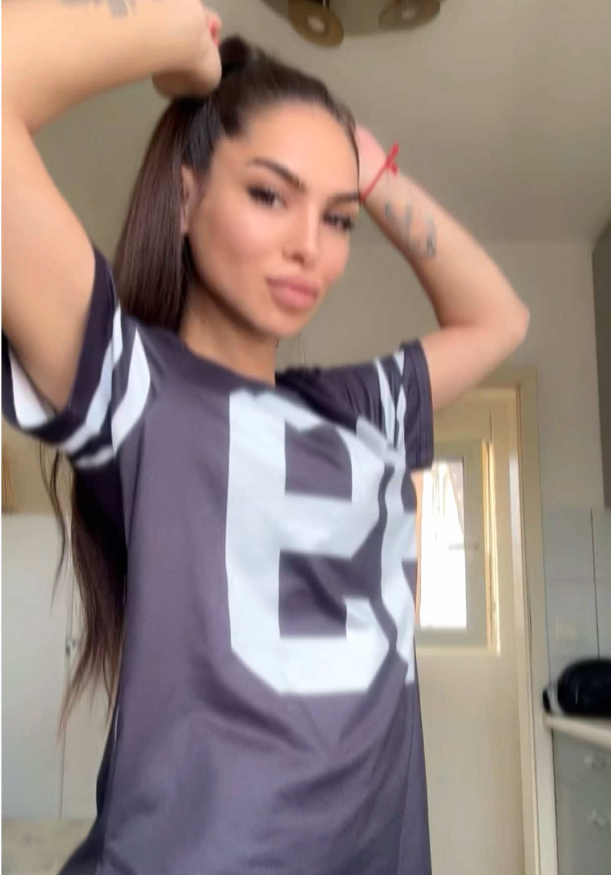 @S!mona7777