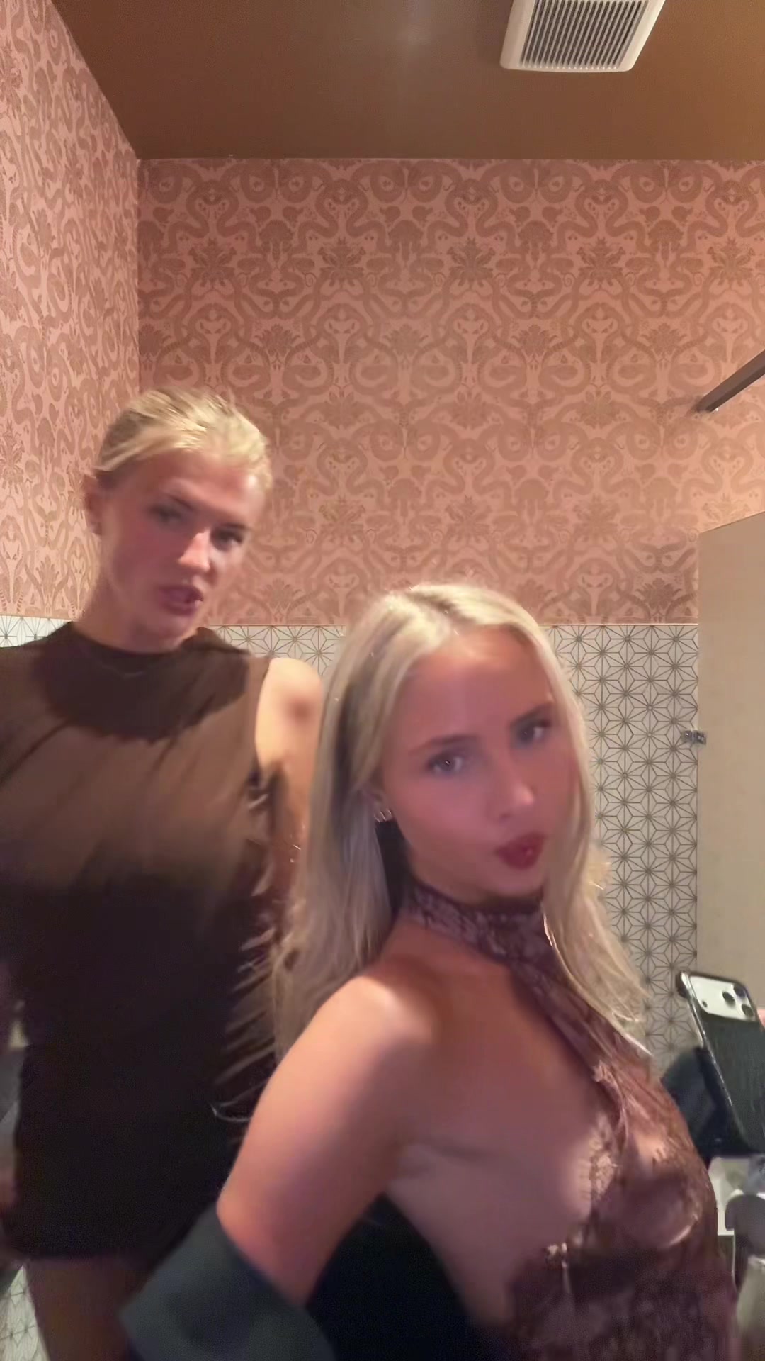 @coco