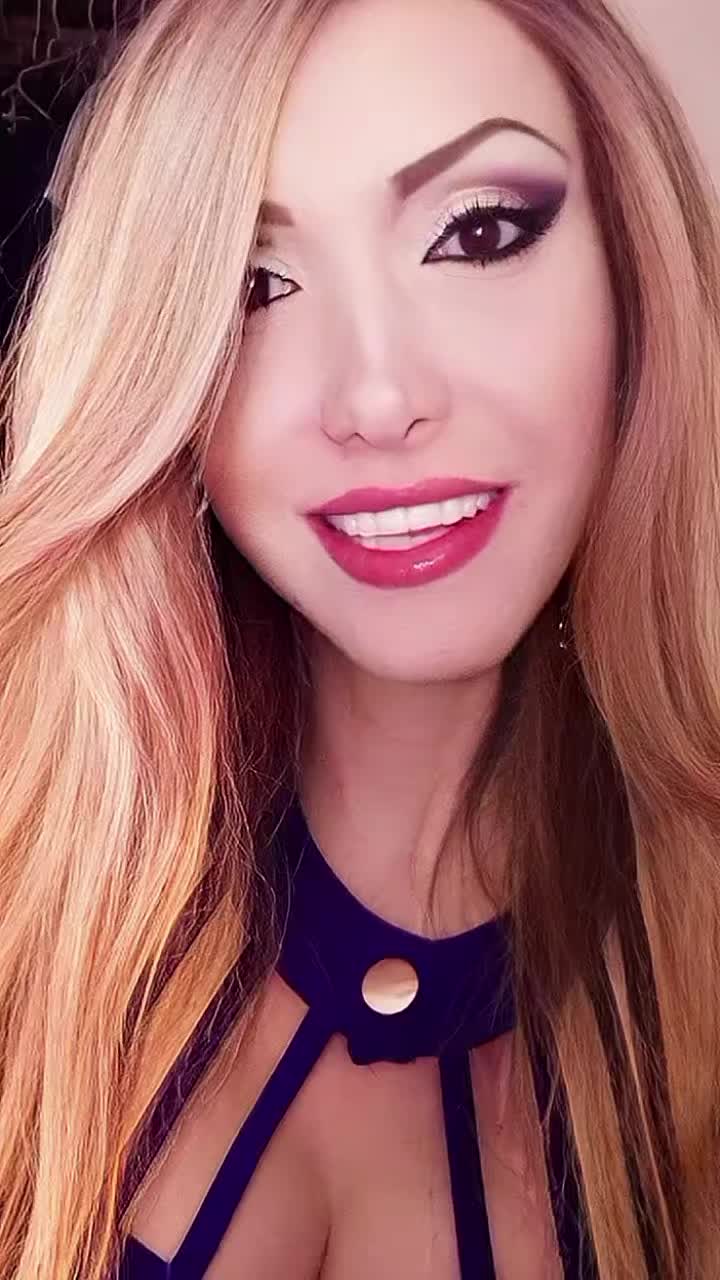 @SabrinaVictoria