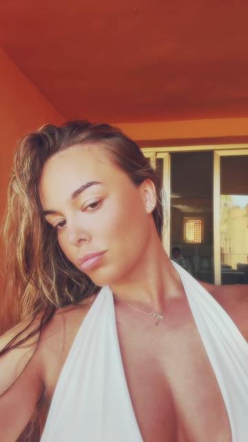 @hols🤍