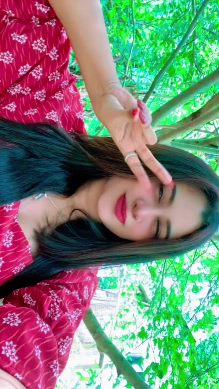 @:M A D H U 🍒