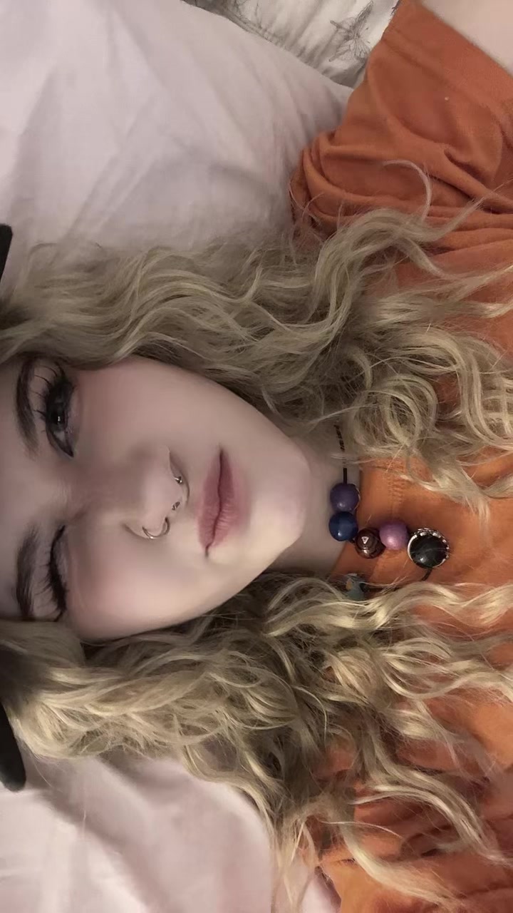 @Idella ༘ ⋆