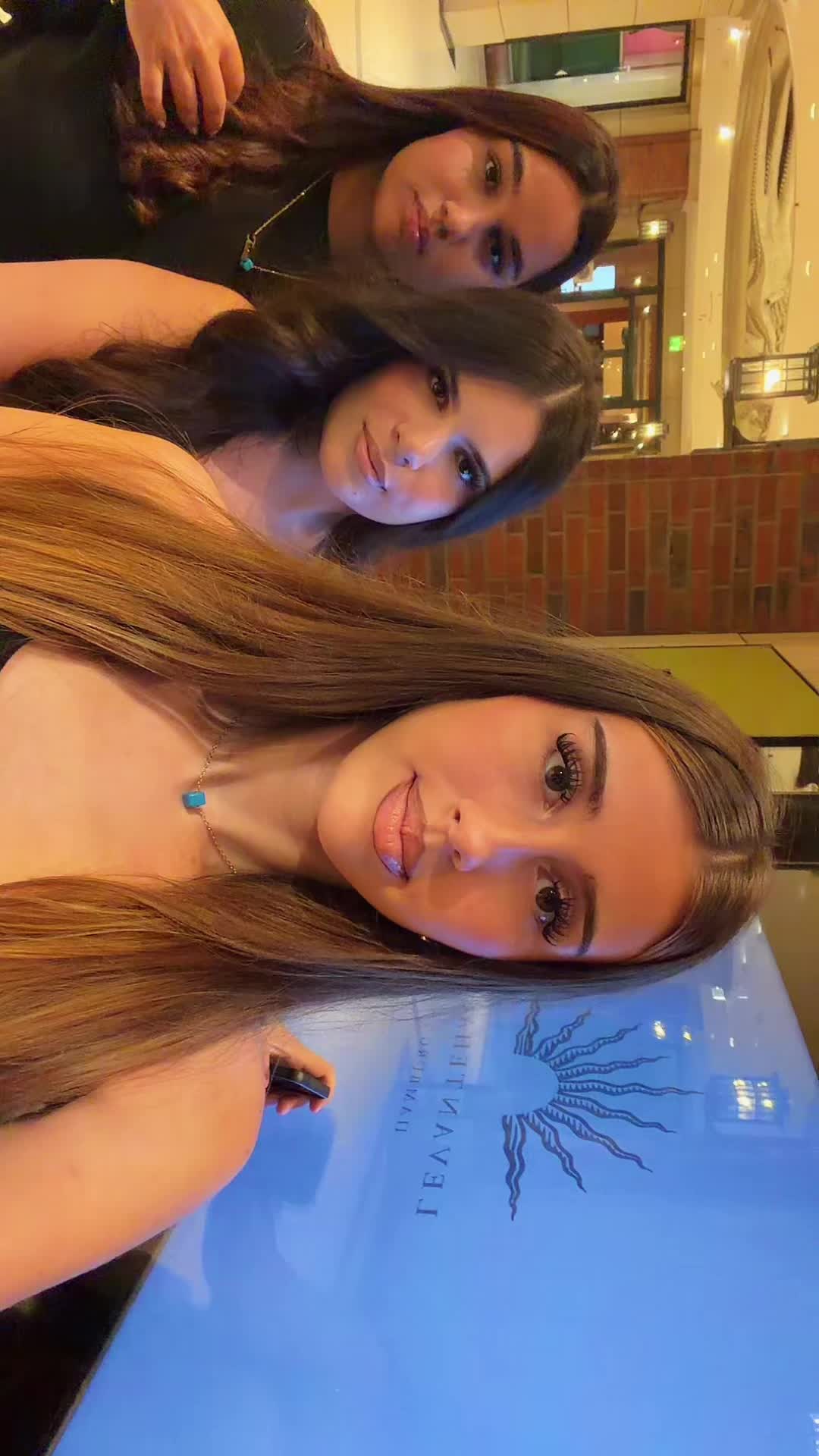 @𝑨𝒅𝒆𝒍𝒊𝒏𝒂