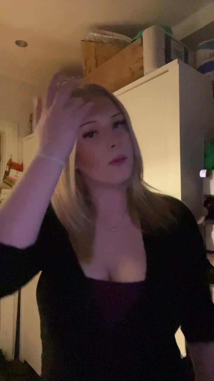 @𝓪𝓰𝓷𝓮𝓼😽