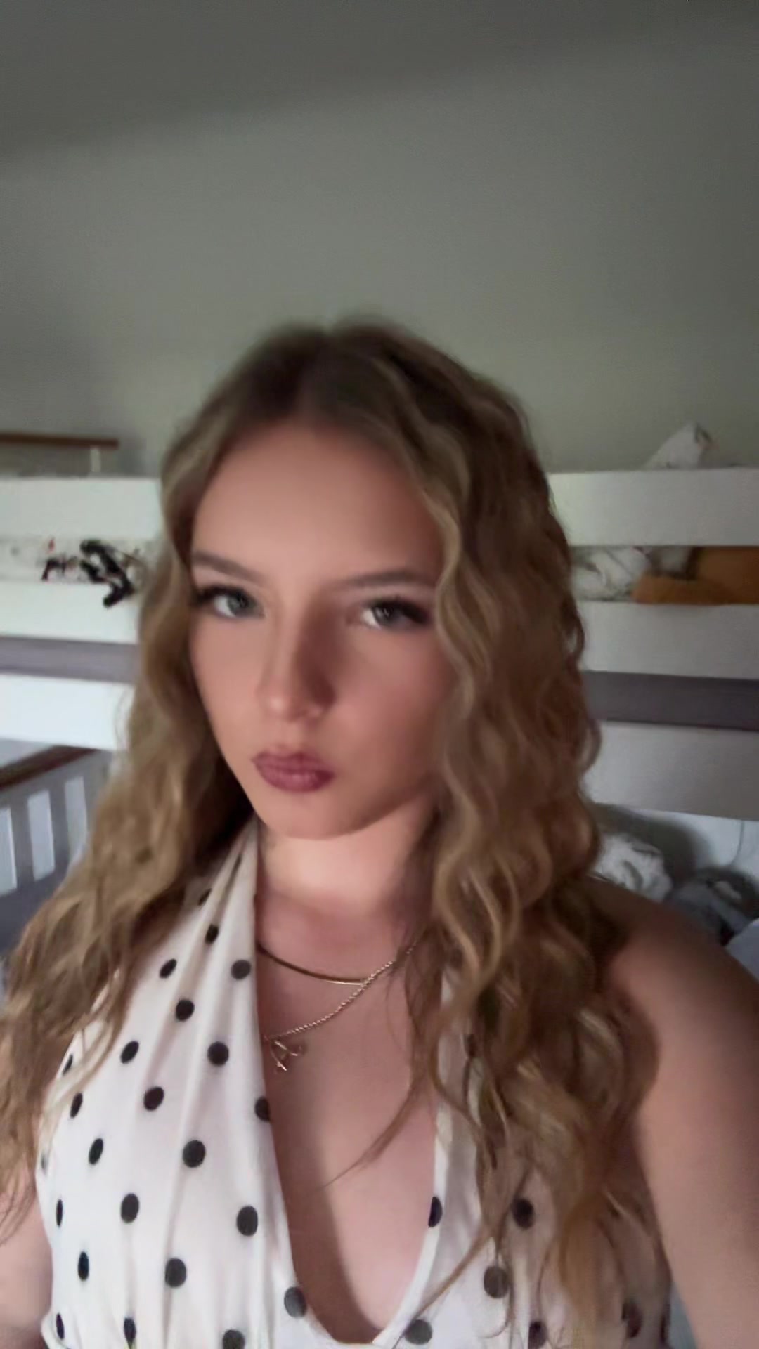 @x.amelia.x044