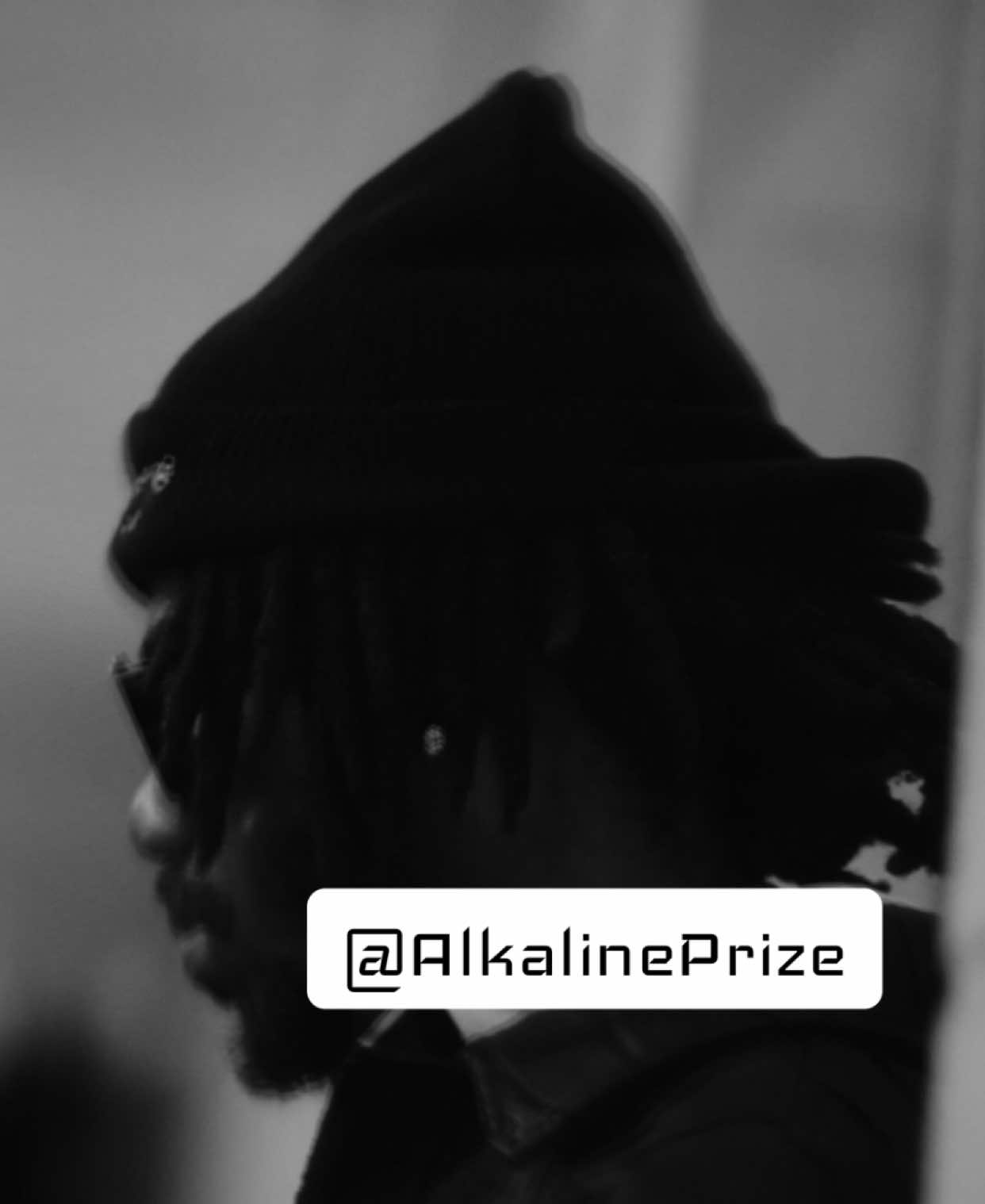 @🎭ALKALINE🛸