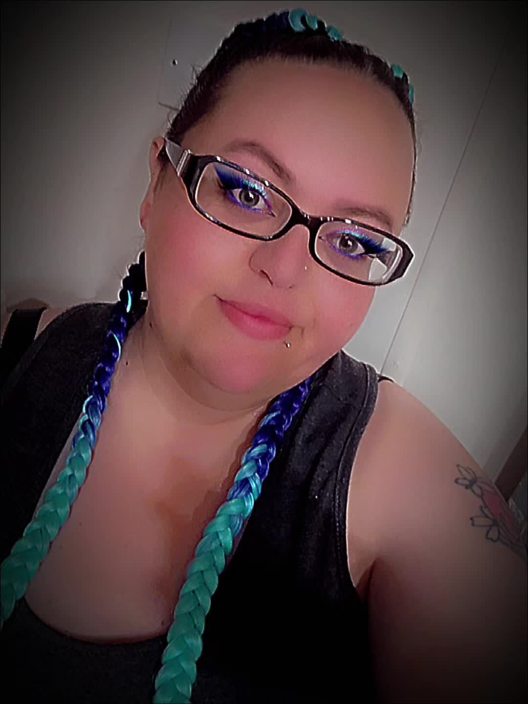@EmpressEzzy