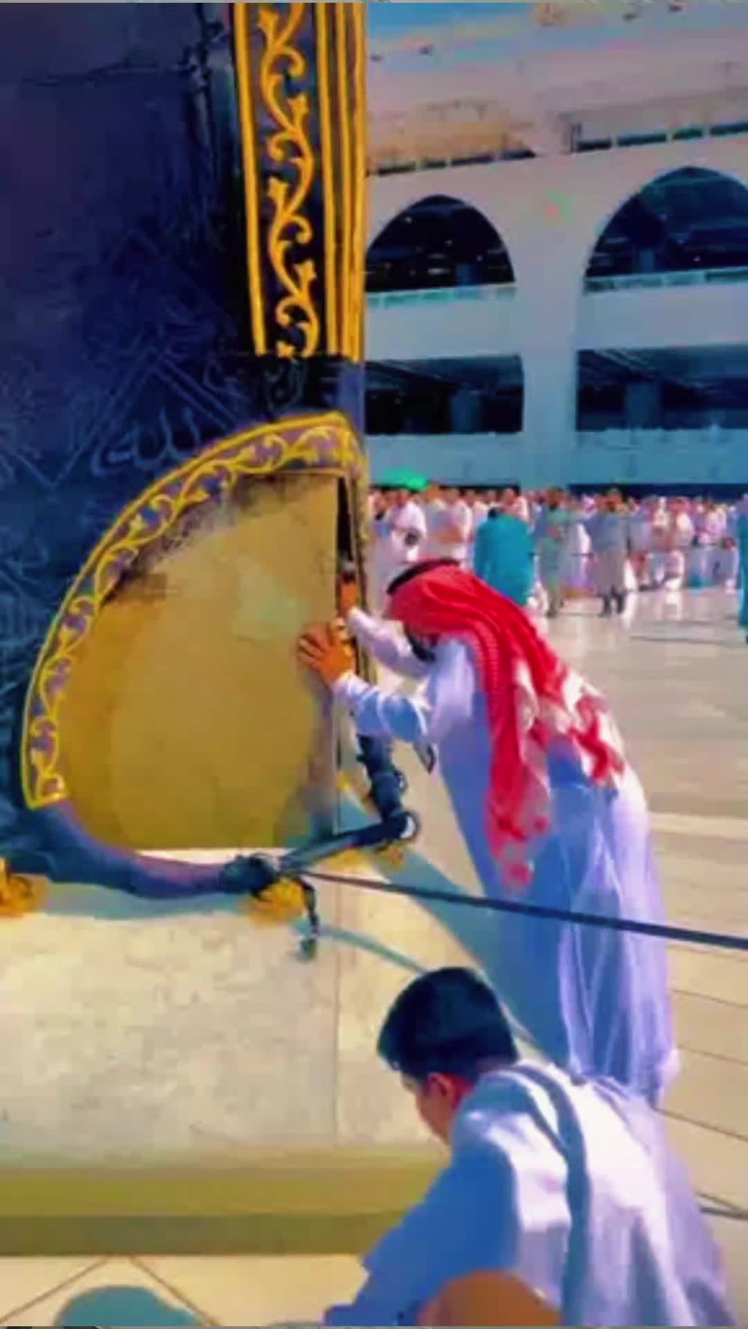 @Bint_e_hawa