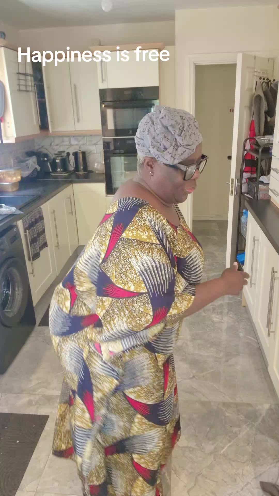 @EBONY FASHIONISTA