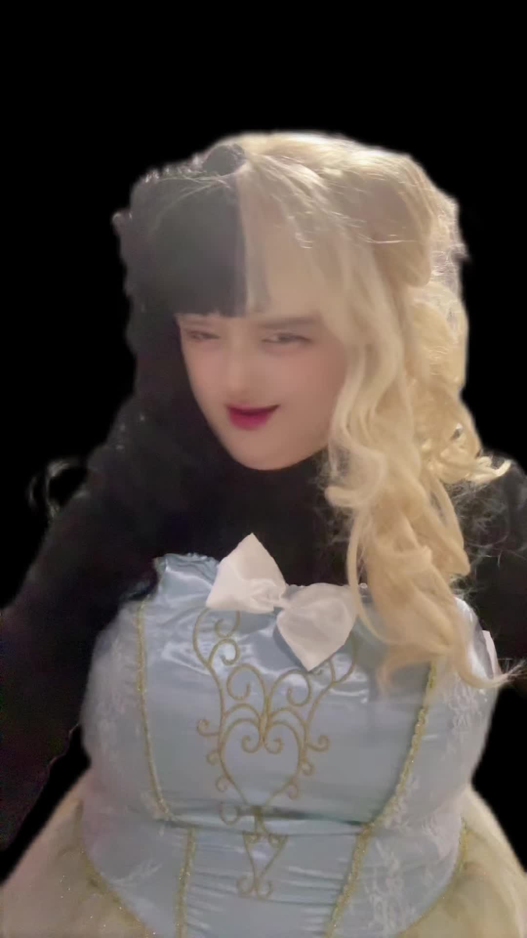 @girloutsidetheboxxox