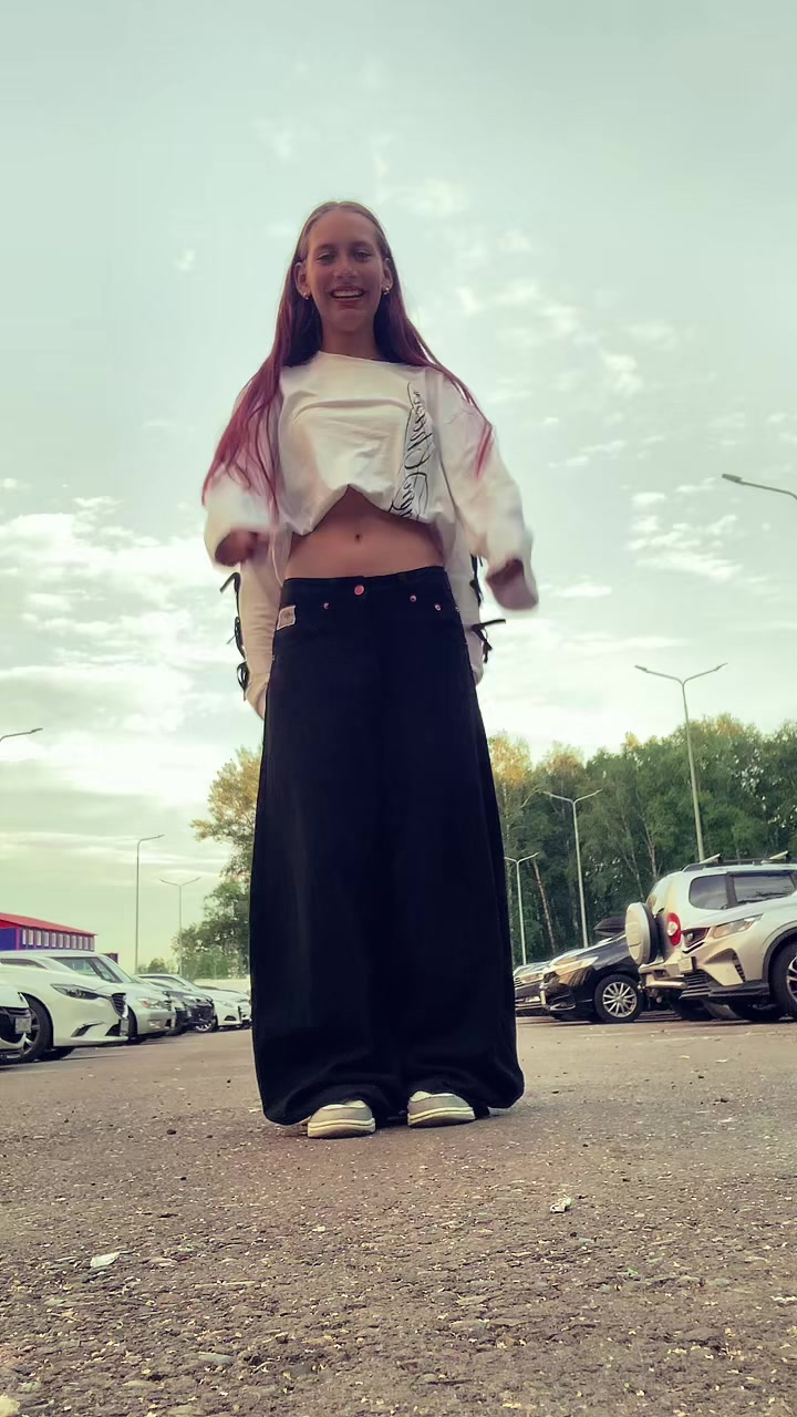 @чернаяяя👀