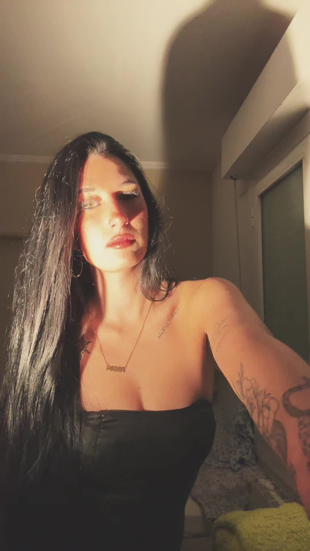 @annaamoya