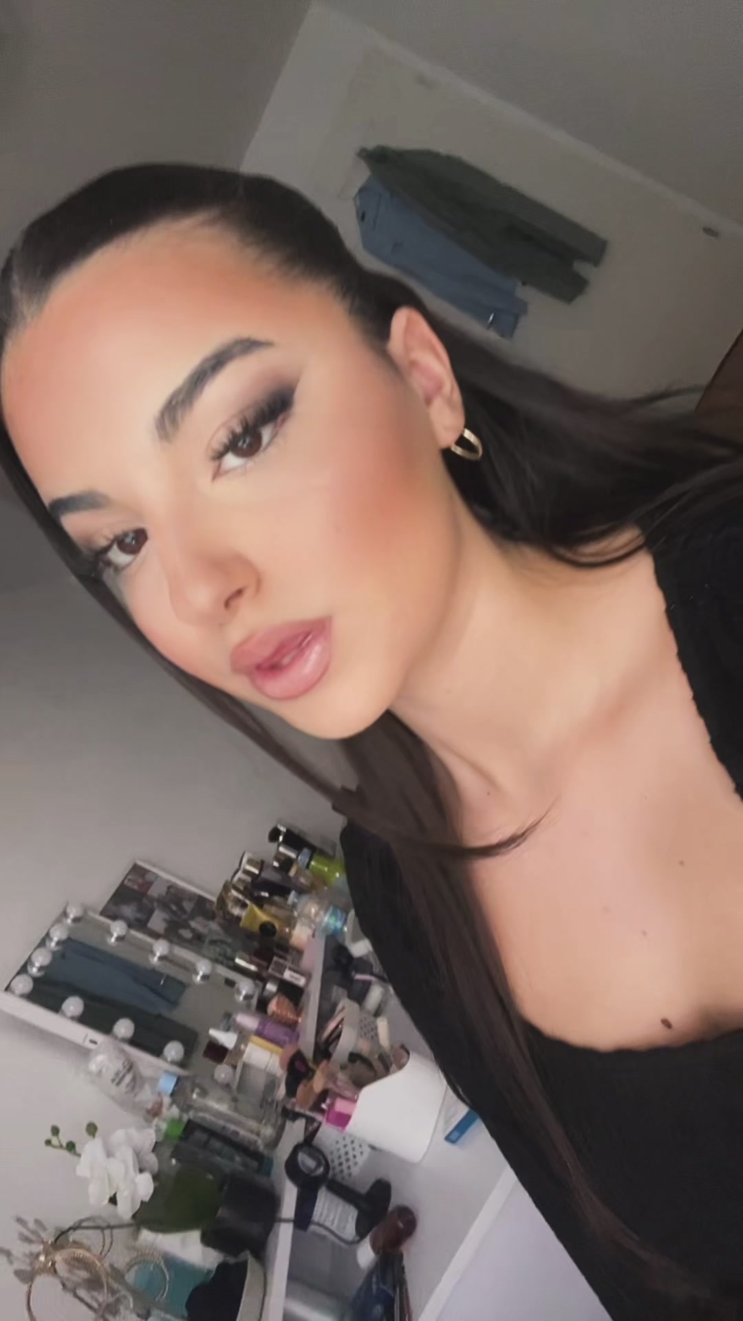 @𝐆𝐫𝐞𝐬𝐚