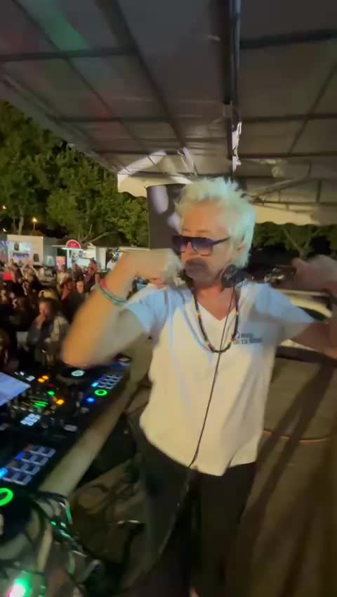 @BENJI DE LA HOUSE 🎧